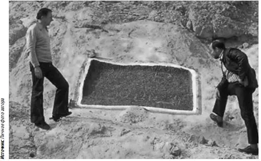 Мемориал повстанческого движения в районе Аннабы Официально днем начала - фото 49