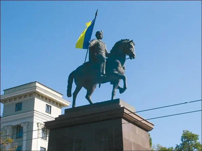 Памятник основателям Харькова в начале проспекта Науки Скульптор Зураб - фото 15