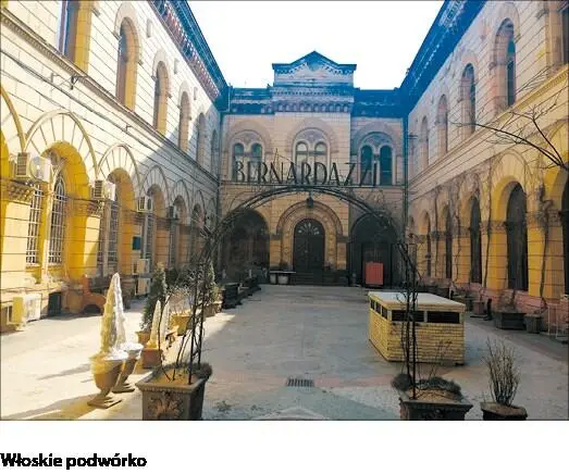 Przejdźmy kawałek ulicą Bunina aby stanąć na moście Kotsebuepołożonym nad - фото 41