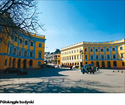 Przed pomnikiem diuka znajduje się niewielki pawilon z napisem Funikular który - фото 70