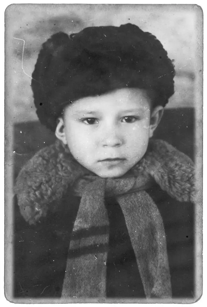 Ш Гумеров 1948 г С запада естественной границей нашей слободы был глубокий - фото 6
