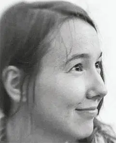 Евгения Некрасова родилась в 1985 году в Астраханской области выросла в - фото 3