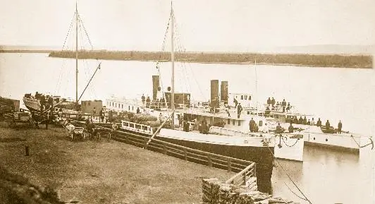 Пароходная пристань на острове Посадном на Енисее 1886 год Двадцатые годы - фото 14