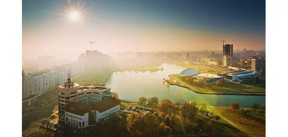 Она Заблудшая среди снегов И заклейменная по праву Но наплевавши на - фото 27