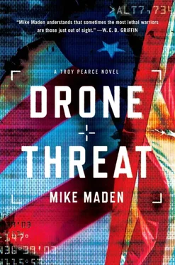 Mike Maden Drone Threat обложка книги