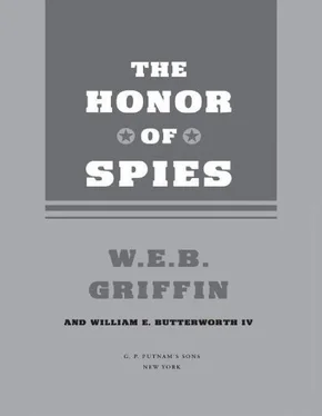 W. IV Honor Bound 05 - The Honor of Spies обложка книги