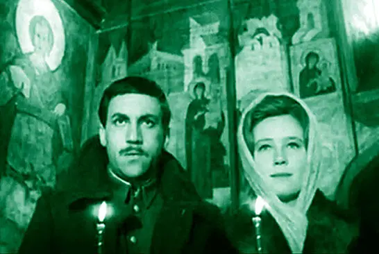 С Ией Савиной в фильме Служили два товарища Сцена венчания Я промолчала - фото 64