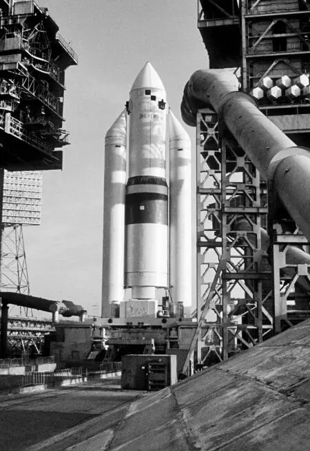 Ракетаноситель Энергия Официальной версией создания Бурана стало - фото 29