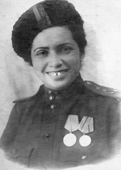 Раиса Романовна Соболь псевдоним Ирина Гуро 19041988 советская - фото 45