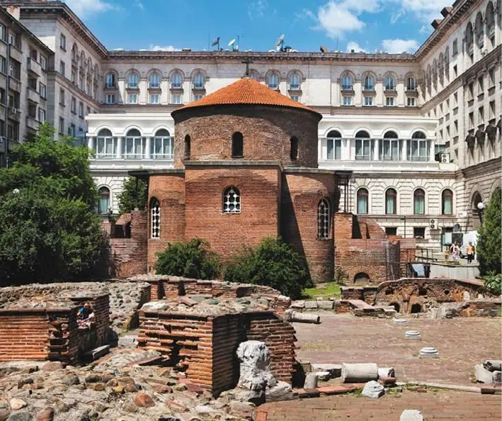 Ротонда церковь Св Георгия IV в г София В центре нынешней Софии он - фото 9