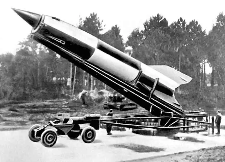 Немецкая ракета Фау2 Фотография 1944 г И ныне все баллистическое оружие - фото 100