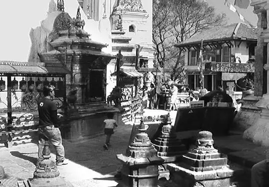 Непал Катманду Один из храмов в месте где индуисты и буддисты совместно - фото 5