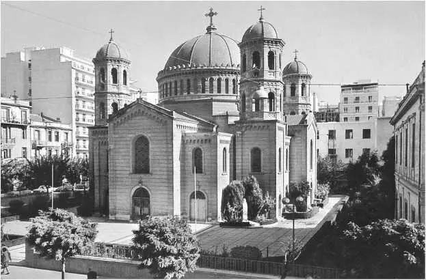 Книга проиллюстрирована фотографиями росписи собора святителя Григория Паламы - фото 2