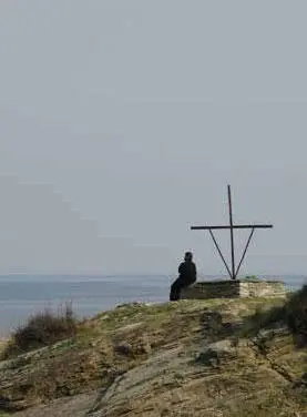 Потрясающее впечатление осталось от вечерних молитв на самом берегу моря на - фото 14