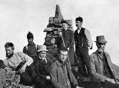 Кук среди других участников экспедиции Пири 18911892 годов Слева направо Ф - фото 4