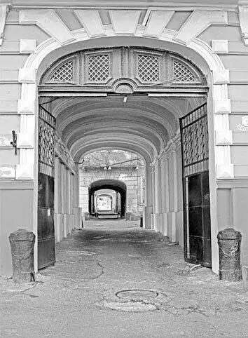 Пастера Торговая Елисаветинская Трёхдворный дом Мемориальная доска - фото 141