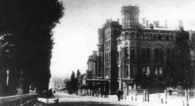 Бибиковский бульвар Киев Дореволюционная открытка Позже уже в эмиграции - фото 4