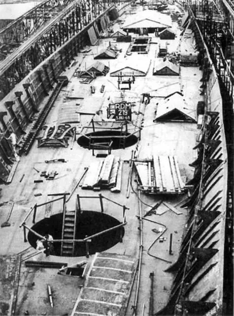 De Reyter во время достройки 1948 г John Rodríguez Asti Buques de la - фото 23