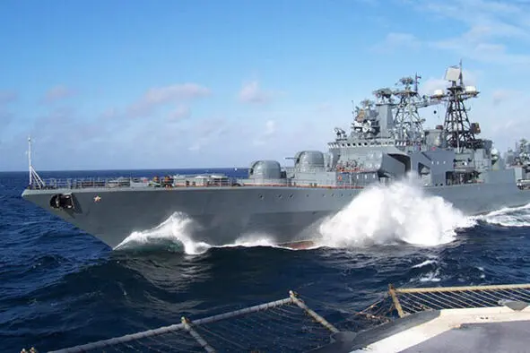 В походе Корабли у причала В настоящее время на ВоенноМорской Флот возложены - фото 31