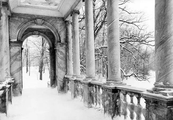 ВИ Неелов Палладиев мост Сибирская мраморная галерея в Екатерининском - фото 1