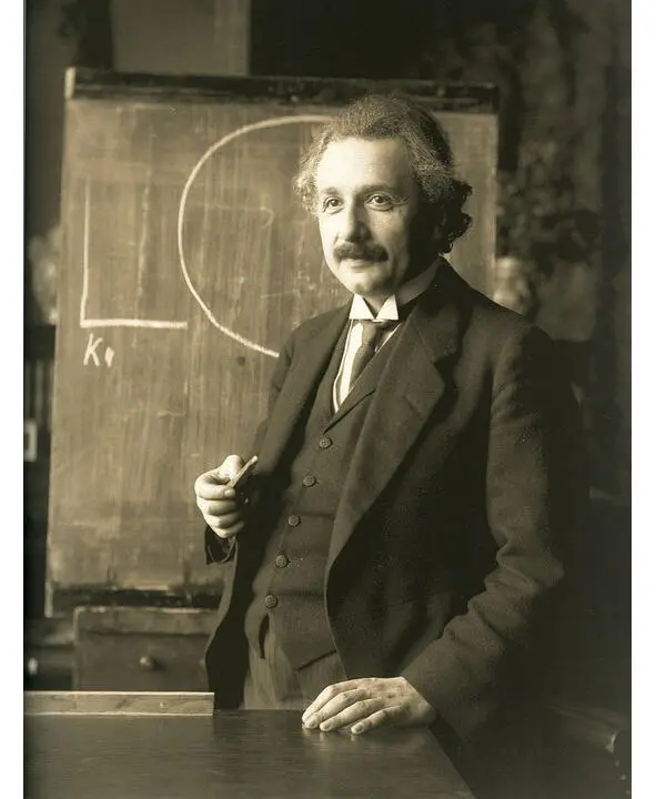 Альберт Эйнштейн автор теории Большого Взрыва Известная нам вселенная состоит - фото 1