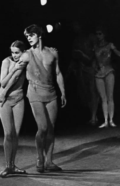 Сотворение мира 1971 В Осеннем марафоне моего героя зовут Андрей Павлович - фото 13