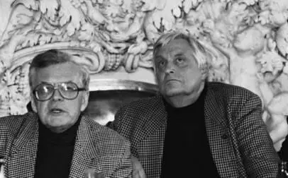 С Олегом Басилашвили 1997 Поэтому его и назвали Андреем Павловичем А кепка в - фото 16