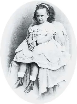 Элла Фотография 1870 г Первый официальный портрет пятилетней Эллы В - фото 18