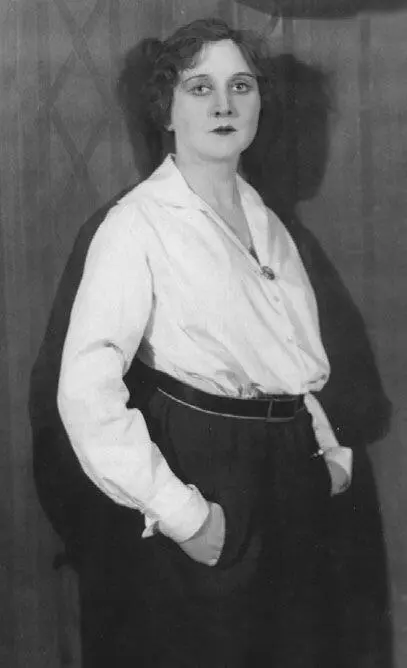 Лидия Коренева в роли Петры в спектакле Доктор Штокман 1924 г Качалов был - фото 10
