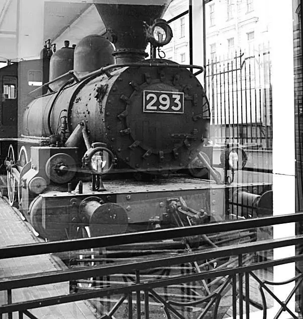 Паровоз Н293 В 1957 г на вокзале установили паровоз Н293 на котором в - фото 17