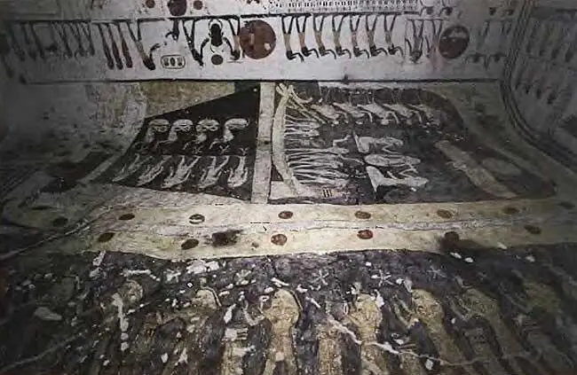 Гробница Рамзеса IX Погребальный зодиак фараона изображен на сводах над его - фото 305