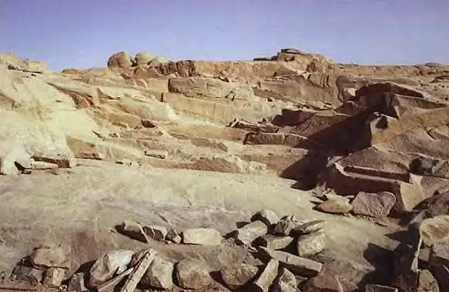 Древние гранитные карьеры Асуана Фотография 2002 года Неуклюжее наглядное - фото 329