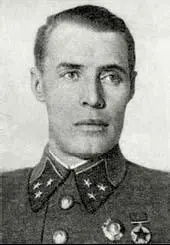 ДОСЬЕ Генераллейтенант Попов Маркиан Михайлович 39 лет Родился в казачьей - фото 4