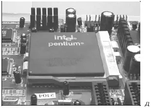 Рис 117 Установка процессора Intel Pentium в Soket 7 а ищем ключ - фото 18