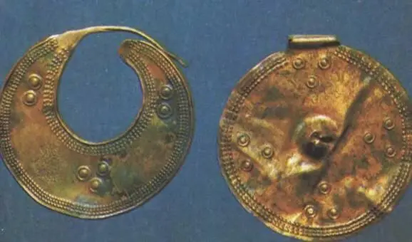Балтские бронзовые украшения из Старой Ладоги Украшения из Старой Ладоги - фото 185