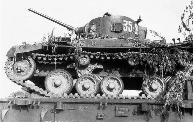 Английский танк MKIII Валентайн одной из танковых бригад ЮгоЗападного - фото 108