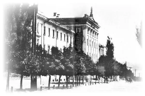 Киевская 1я гимназия с 1911 Императорская Александровская гимназия 1900е - фото 6