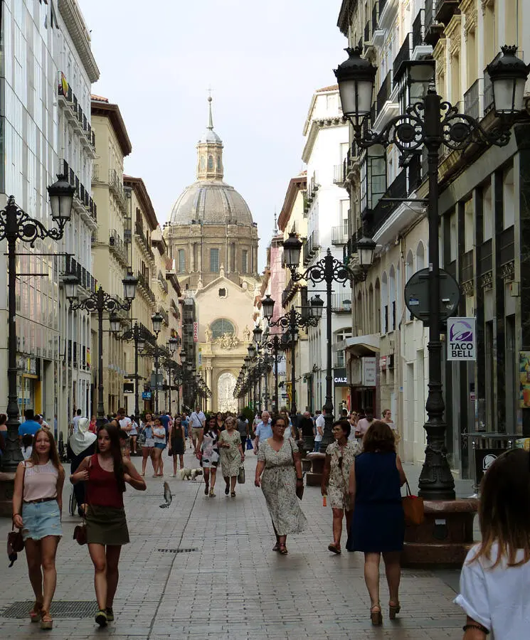 Calle de Alfonso I По легенде в 40 году нэ Иаков Зеведеев один из - фото 2