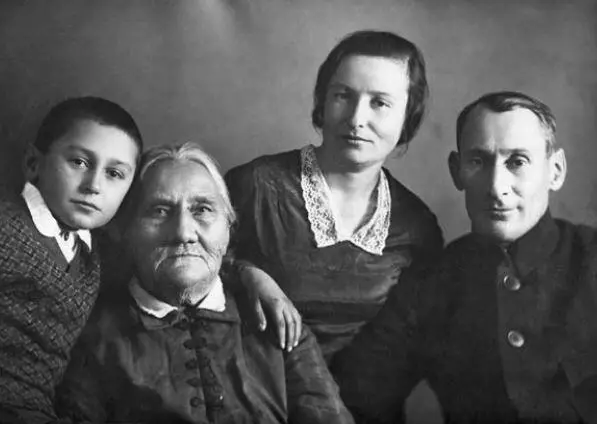 Сережа Бабатик Ольга Ивановна и Сергей Павлович Любимовы Младший сын - фото 6