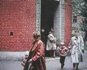 Ежеутренний ритуал Цель детский сад Ольга и Лариска тянут сонных сыновей - фото 18