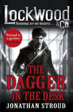 Jonathan Stroud The Dagger in the Desk обложка книги