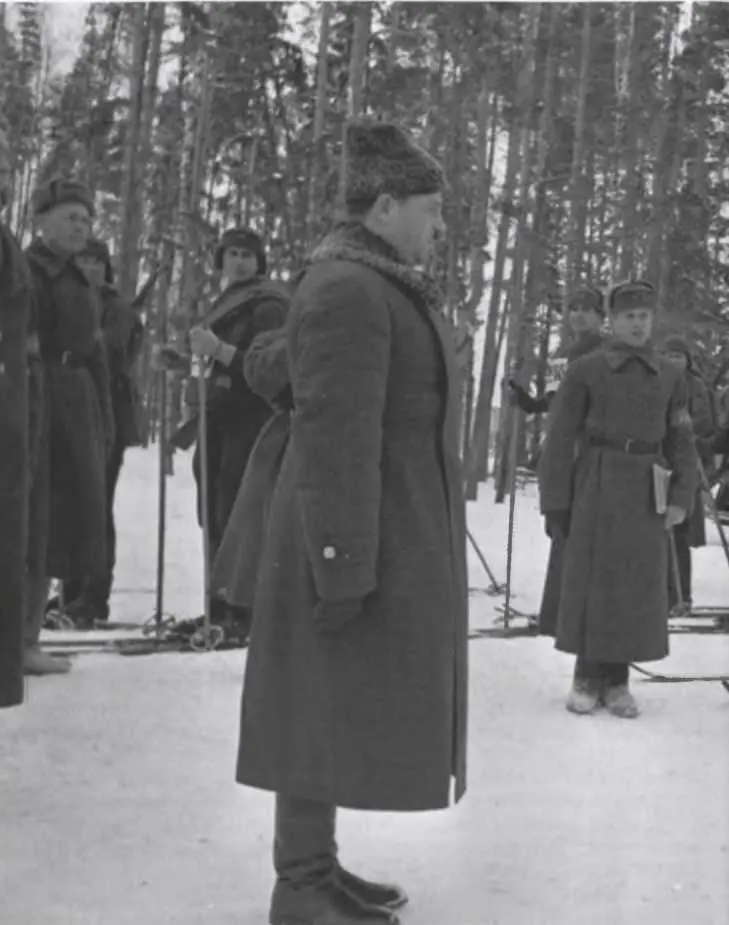 Командующий войсками Московского военного округа генерал армии Иван - фото 18
