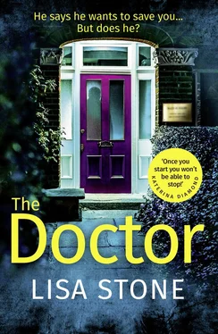 Lisa Stone The Doctor обложка книги