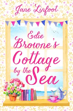 Jane Linfoot Edie Browne’s Cottage by the Sea: A heartwarming, hilarious romance read set in Cornwall! обложка книги