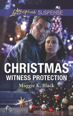 Maggie Black Christmas Witness Protection обложка книги