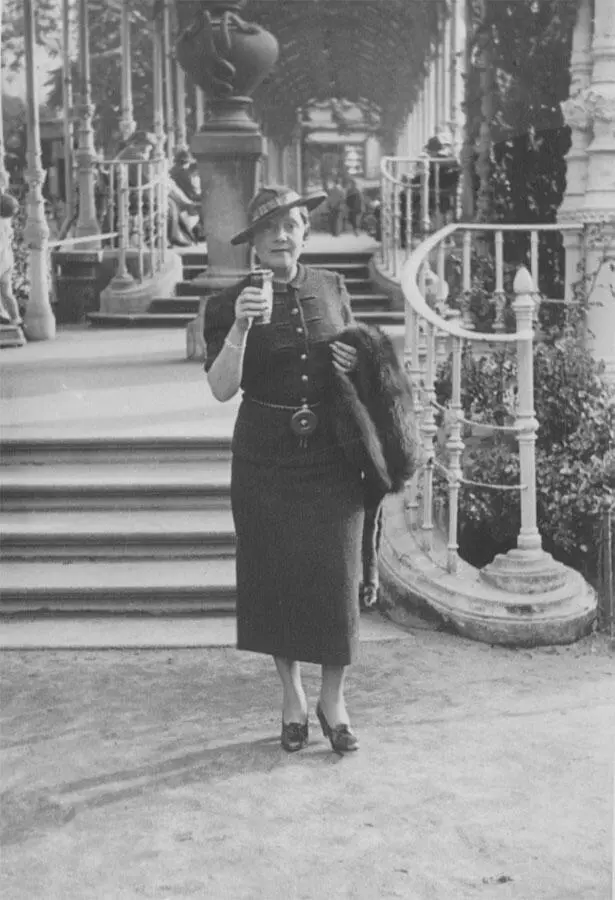 Фаина Александровна Седенко жена Константина Седенко Стамбул начало 1930х - фото 15