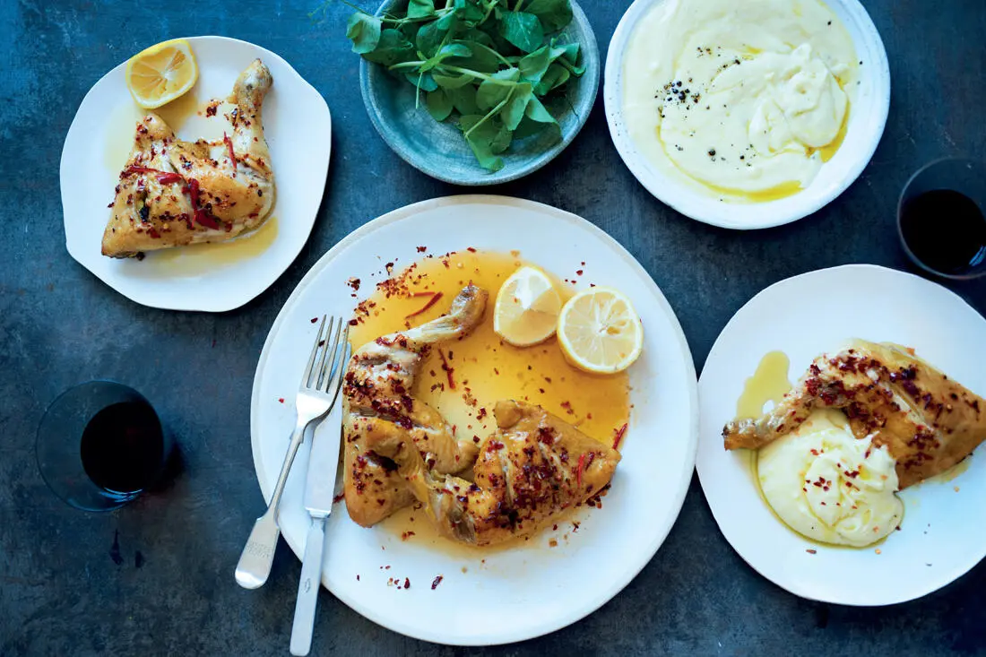 CHILLI CHICKEN SKORDALIA OK youve spotted it this is really chicken and - фото 11