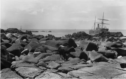 FIG 17The SS Castleford ran aground on the Crebawethans in fog in June 1887 - фото 10