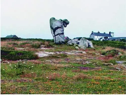 FIG 53The Nags Head and the coastguard cottages St Agnes July 2002 - фото 28