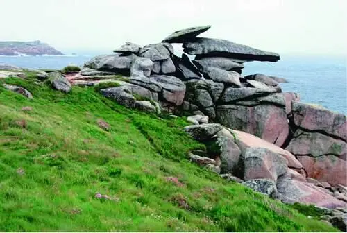 FIG 30Pulpit Rock on Peninnis Head St Marys May 2006 Richard Green FIG - фото 15